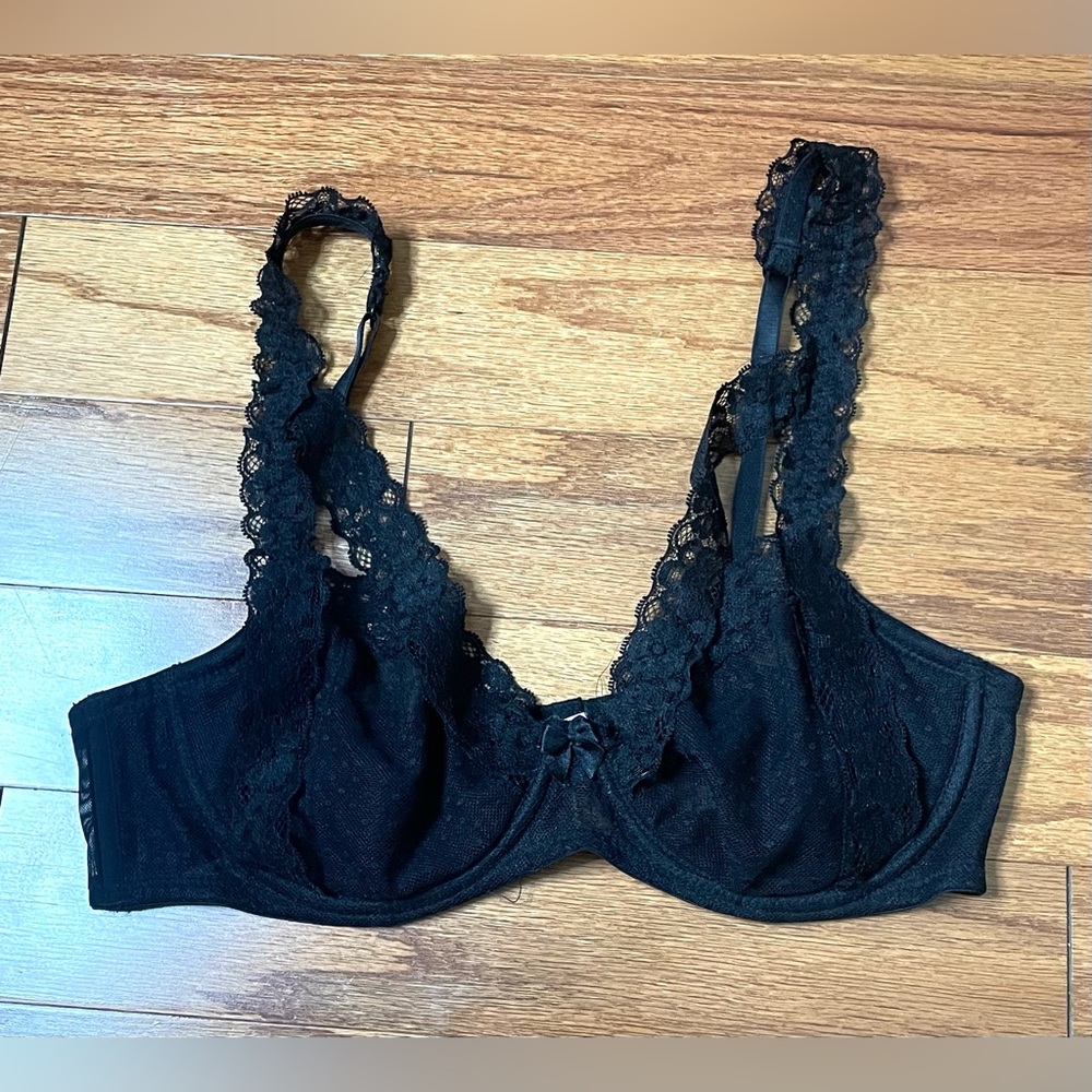 Splash-Black Lace Bra Size‎ 38C
